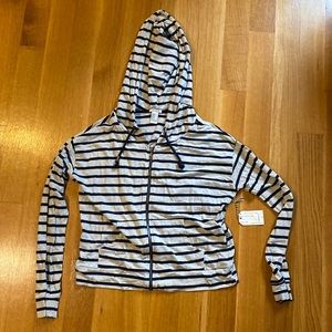 Forever 21 zip up hoodie